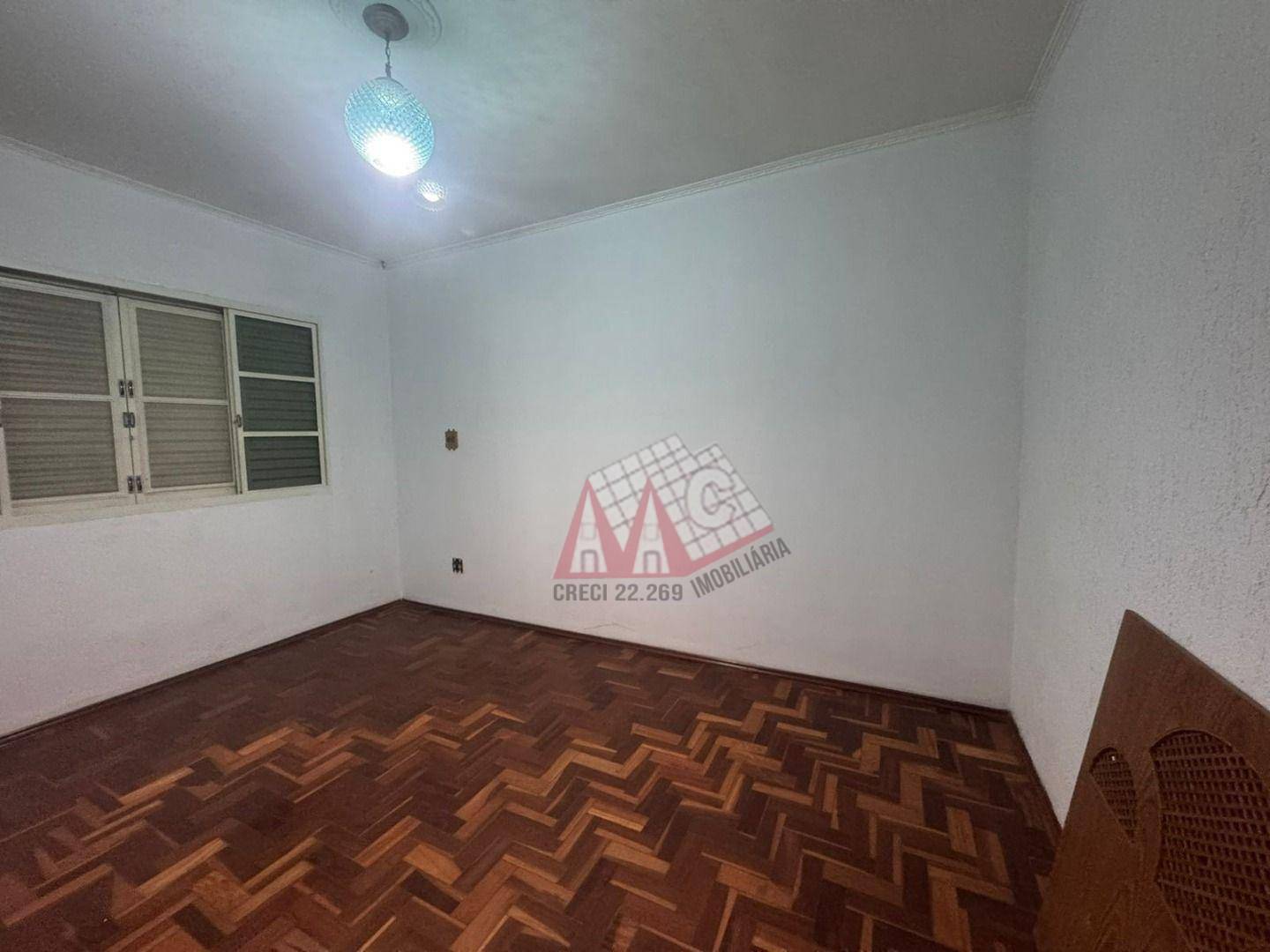 Casa, 3 quartos, 200 m² - Foto 4