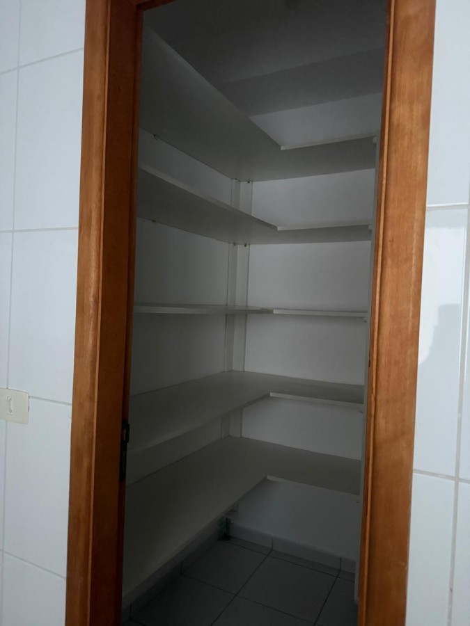 Apartamento para alugar com 3 quartos, 122m² - Foto 18