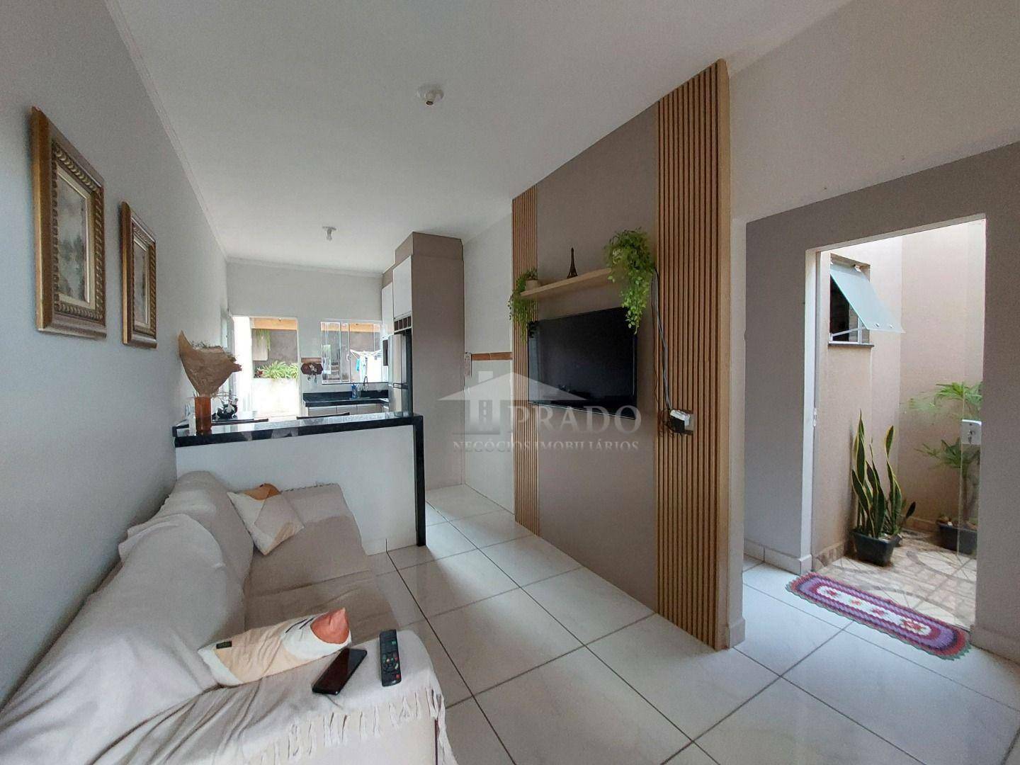 Casa à venda com 2 quartos, 76m² - Foto 4