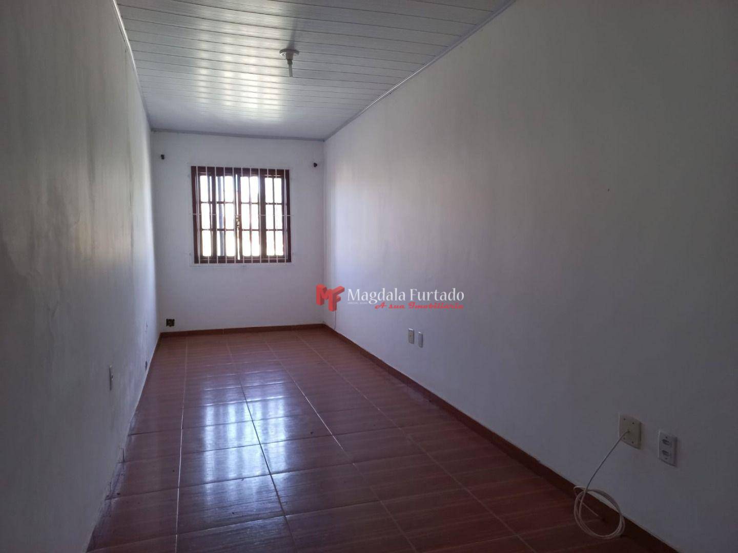 Casa à venda com 4 quartos, 200m² - Foto 5