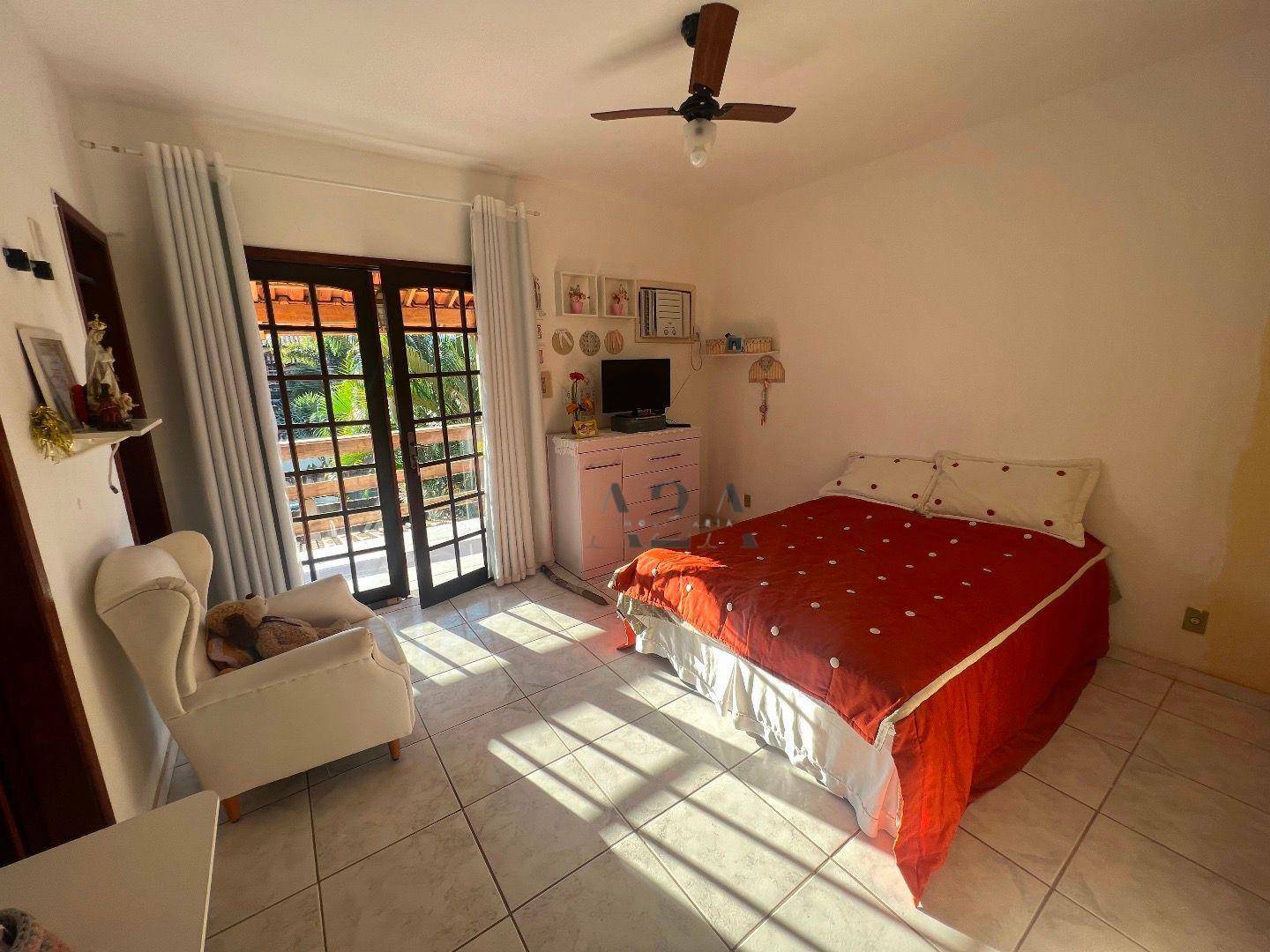 Casa à venda com 3 quartos, 150m² - Foto 25