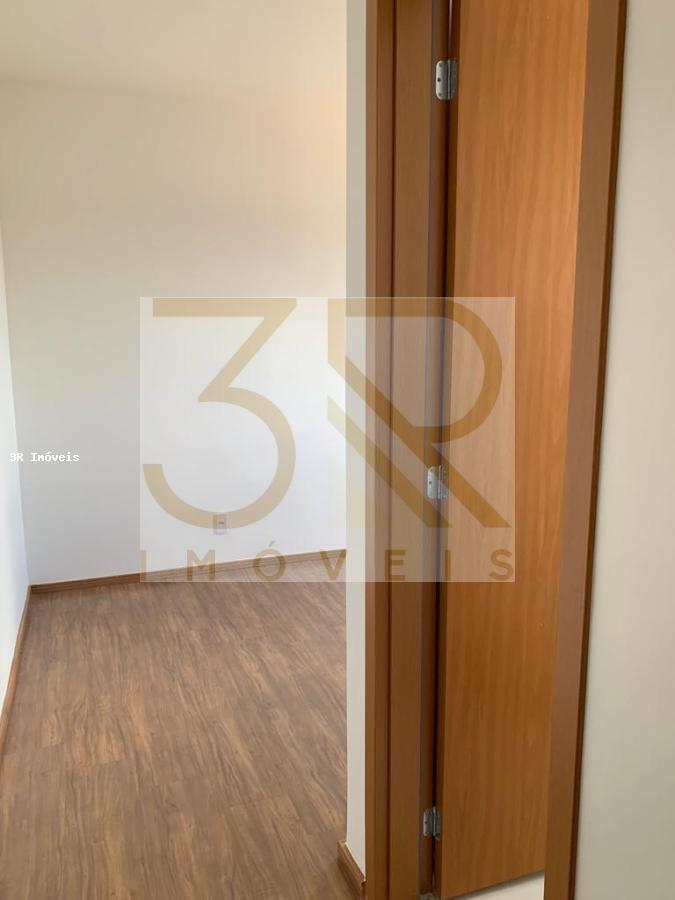 Apartamento à venda com 2 quartos, 55m² - Foto 2