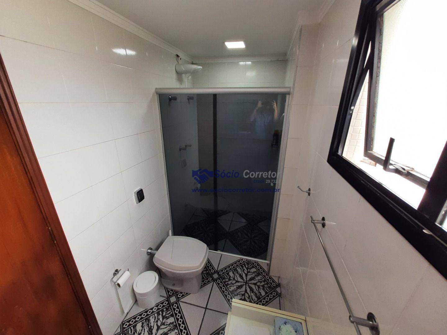 Apartamento à venda com 3 quartos, 121m² - Foto 7