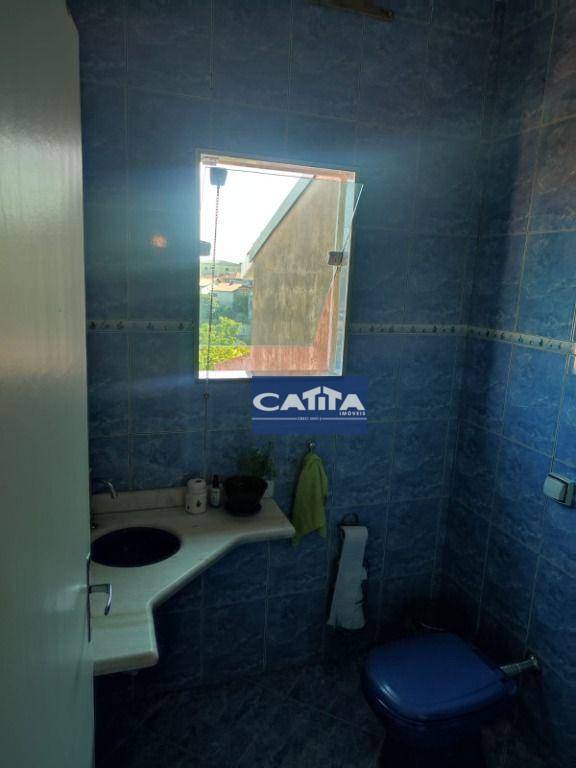 Sobrado à venda com 3 quartos, 250m² - Foto 2