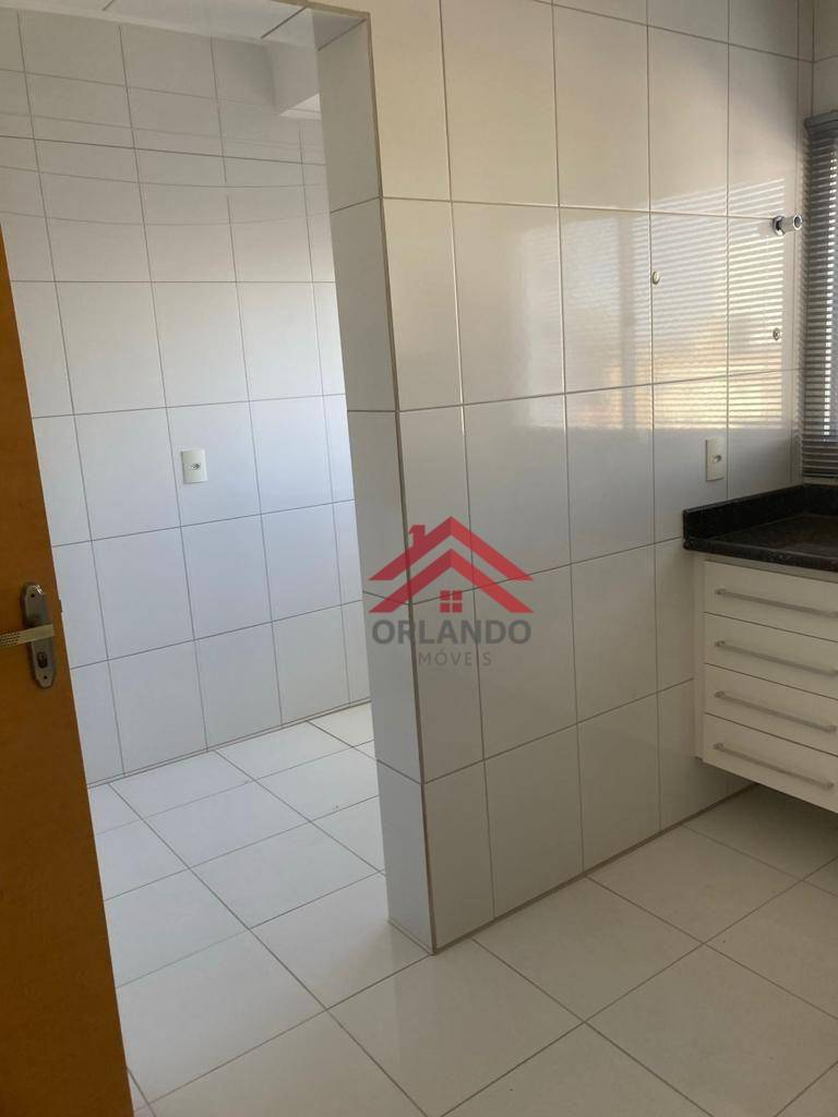 Apartamento à venda com 2 quartos, 72m² - Foto 4