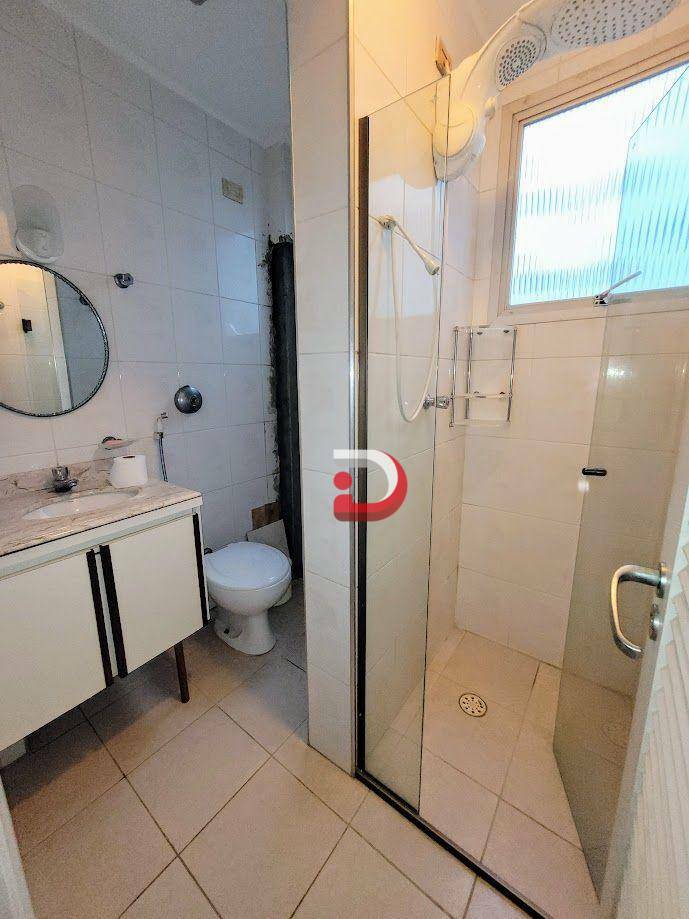 Apartamento para alugar com 3 quartos, 165m² - Foto 7