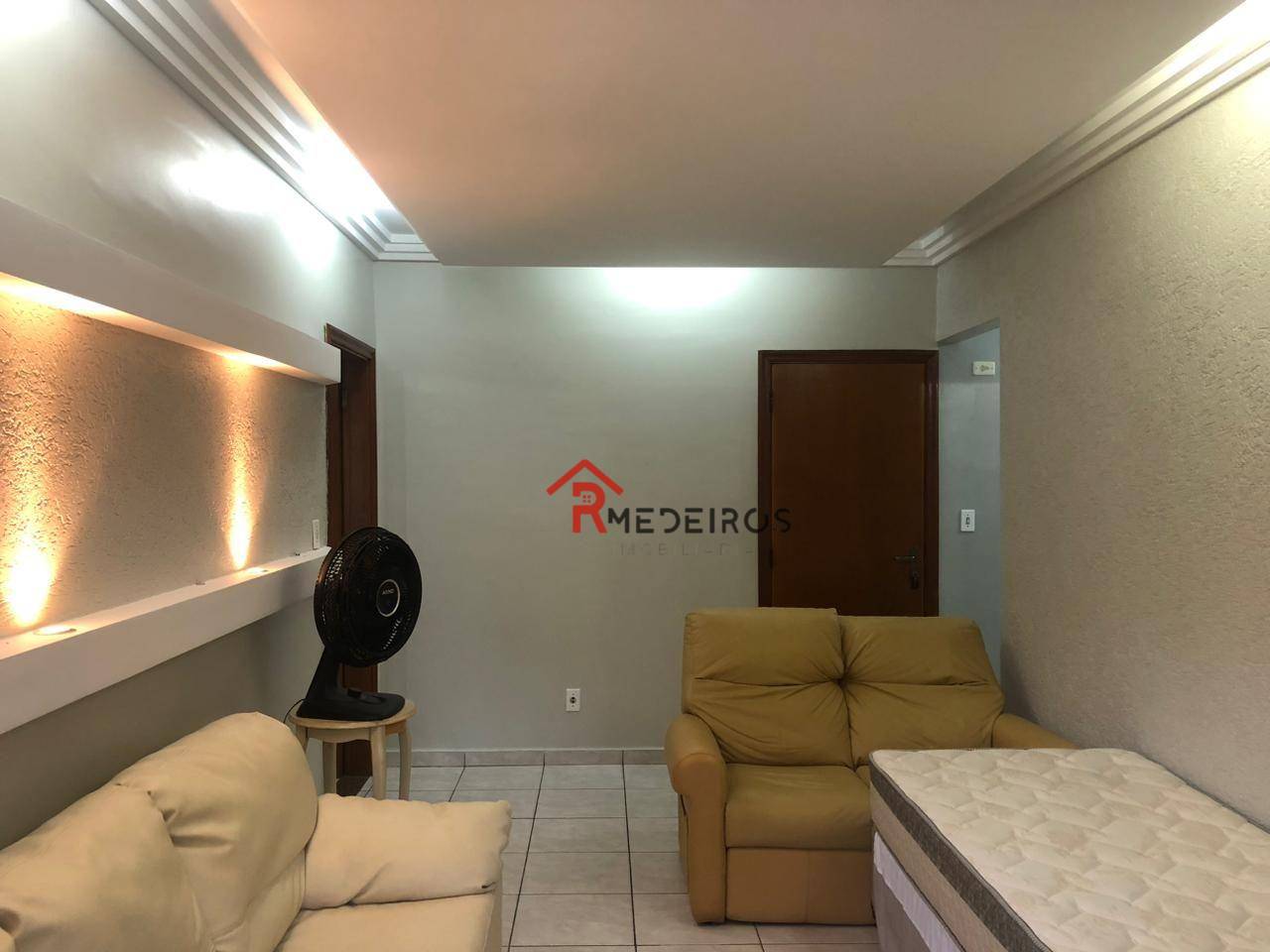 Apartamento à venda com 2 quartos, 90m² - Foto 4