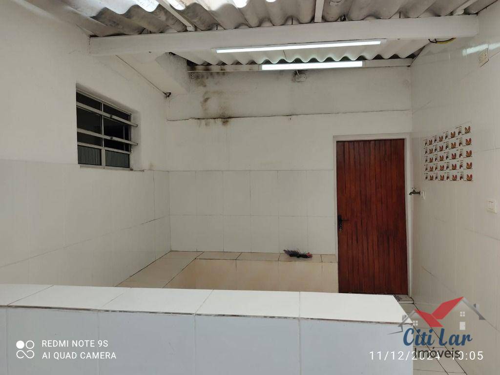 Casa para alugar com 1 quarto, 50m² - Foto 5