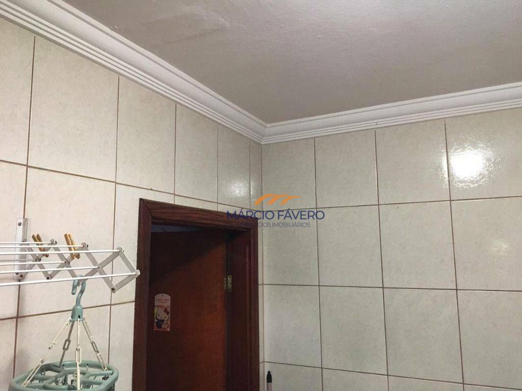 Casa à venda com 3 quartos, 185m² - Foto 17