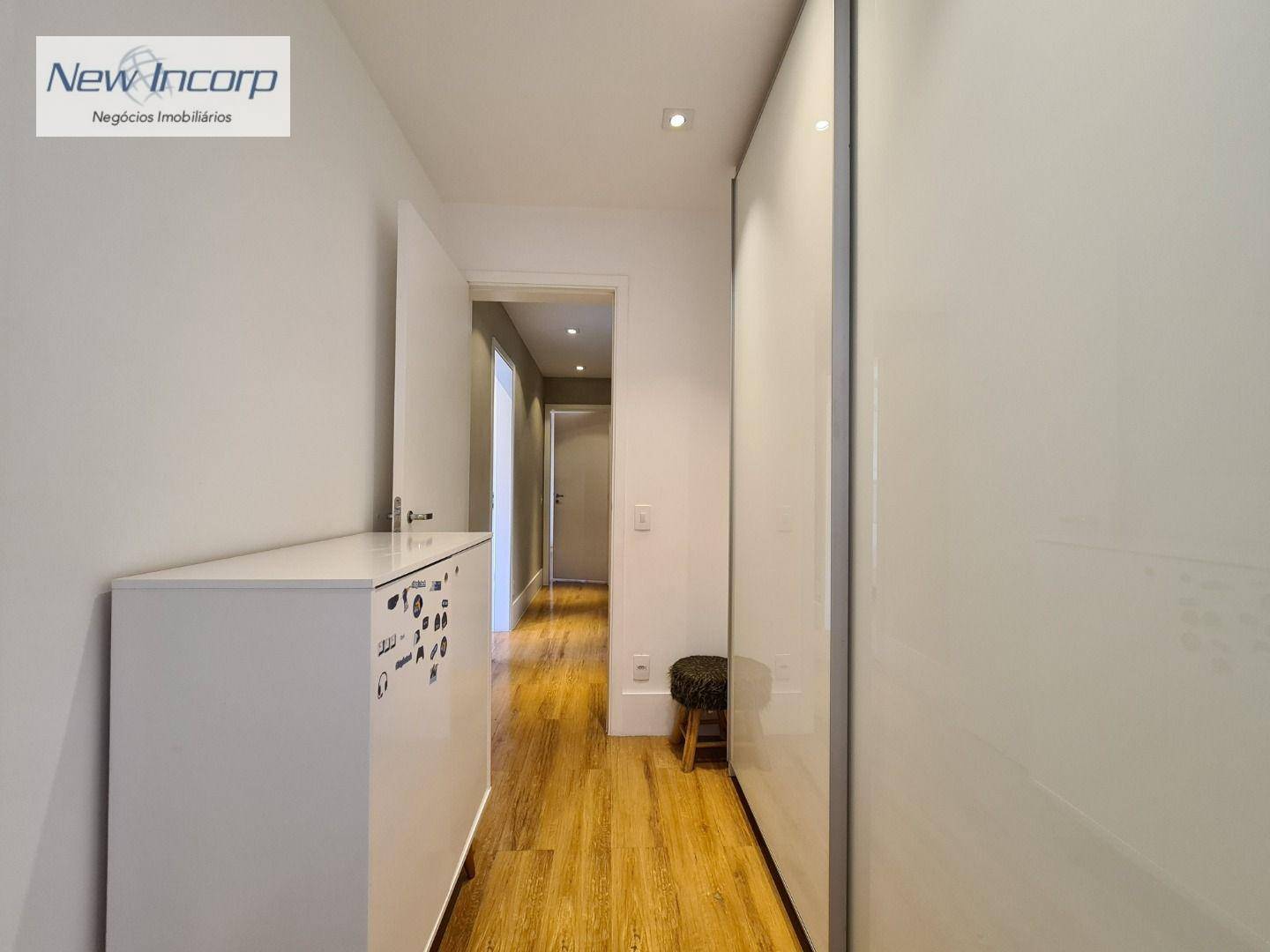 Cobertura à venda com 3 quartos, 230m² - Foto 32