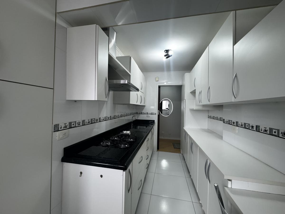 Apartamento à venda com 3 quartos, 110m² - Foto 19