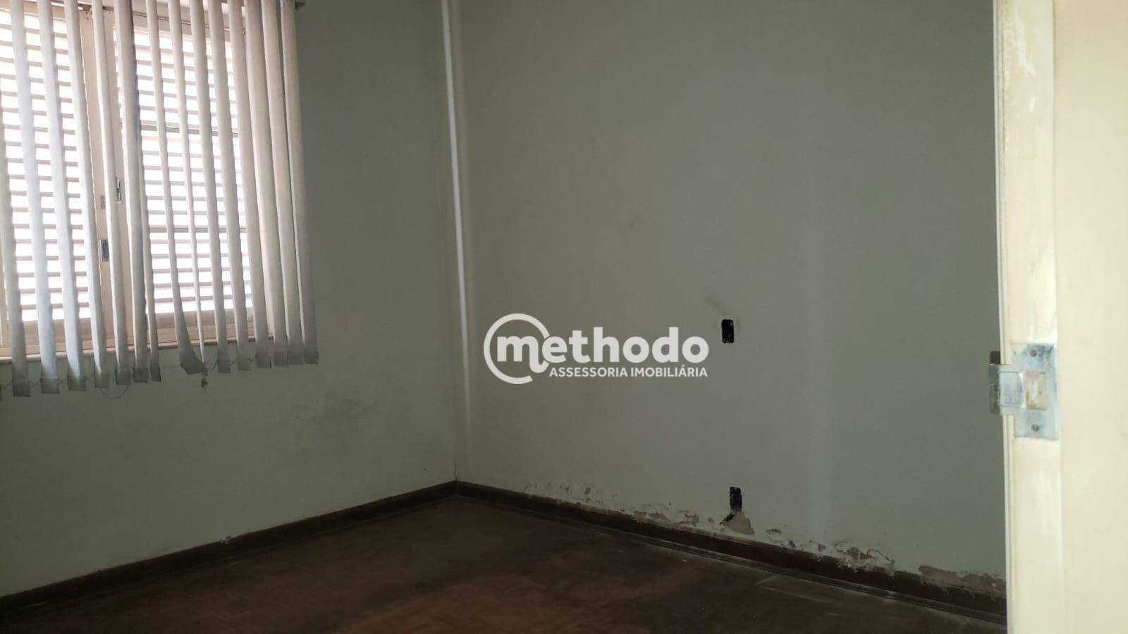 Casa à venda com 3 quartos, 258m² - Foto 5