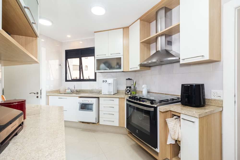 Apartamento à venda com 4 quartos, 357m² - Foto 9