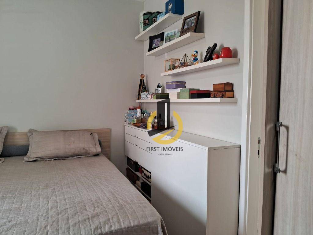 Apartamento à venda com 3 quartos, 94m² - Foto 13