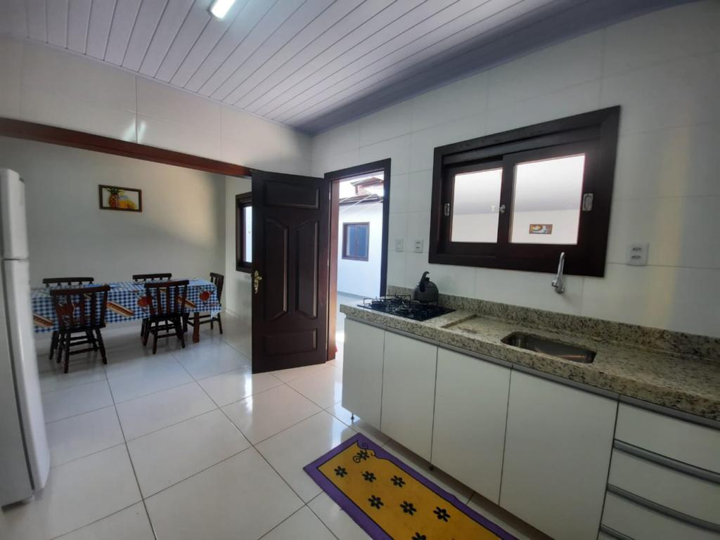 Casa à venda com 3 quartos, 164m² - Foto 11