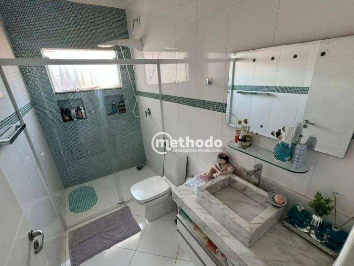 Casa à venda com 3 quartos, 250m² - Foto 12