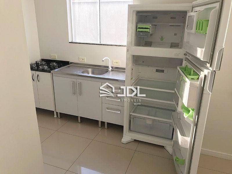 Apartamento à venda com 2 quartos, 61m² - Foto 4