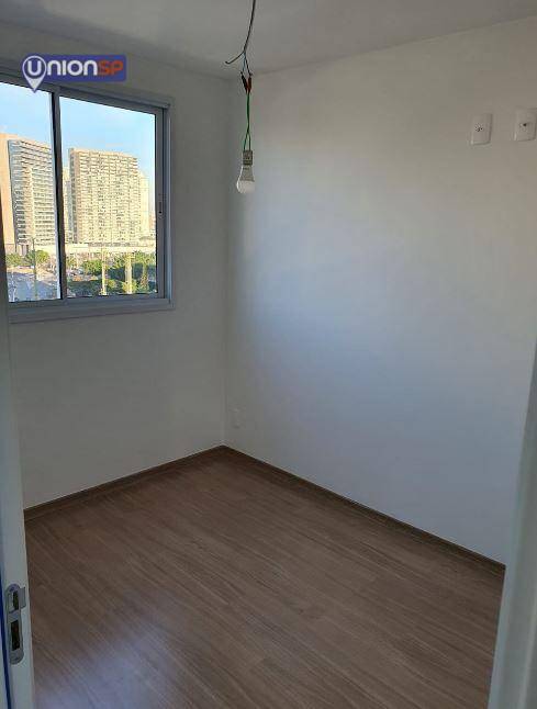 Apartamento à venda com 2 quartos, 43m² - Foto 3