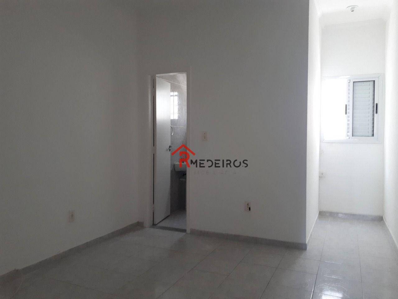 Casa à venda com 2 quartos, 65m² - Foto 10