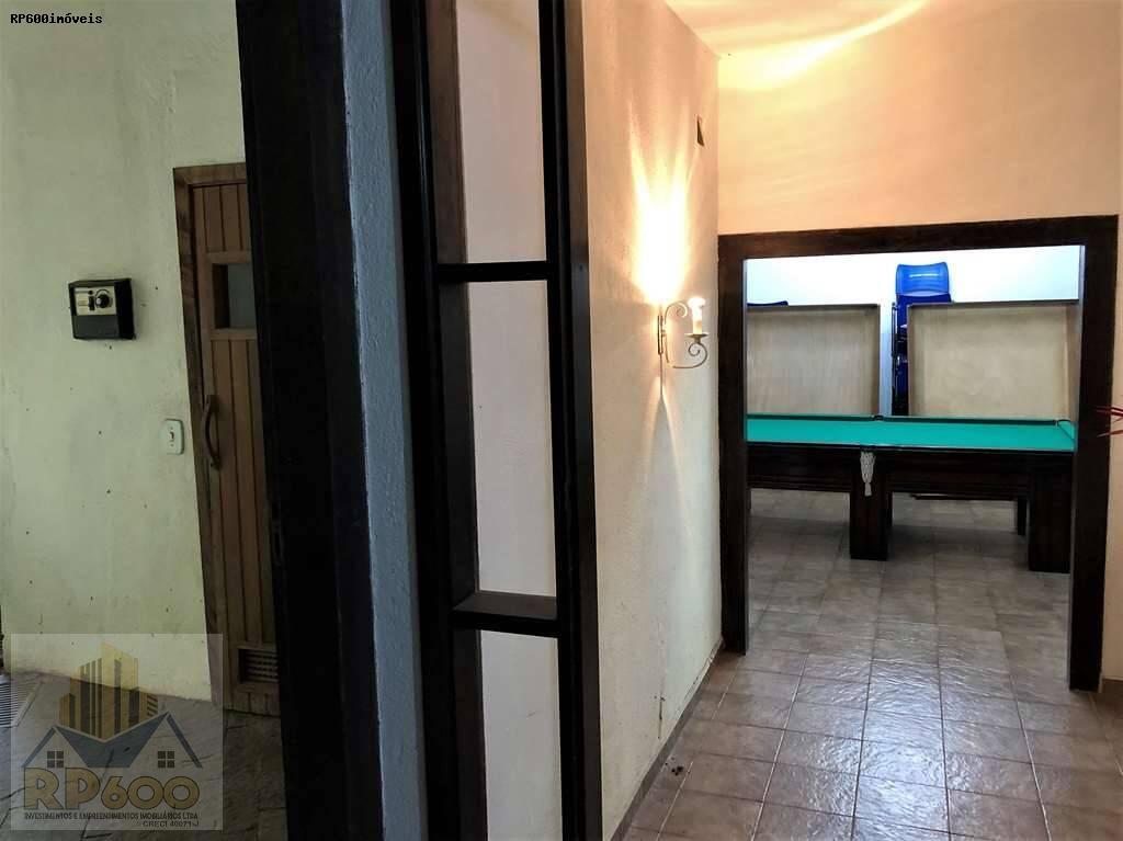 Casa de Condomínio para alugar com 3 quartos, 2385m² - Foto 29