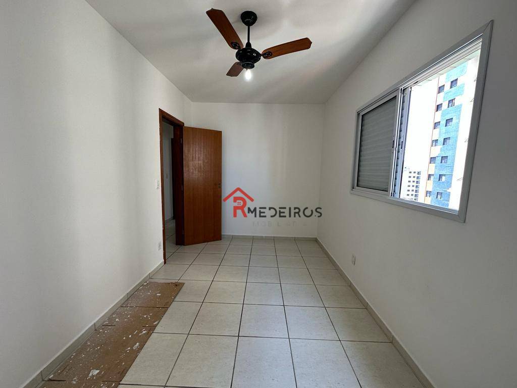 Apartamento à venda com 2 quartos, 75m² - Foto 10