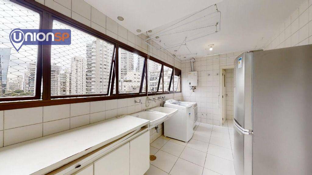 Apartamento à venda com 4 quartos, 236m² - Foto 24