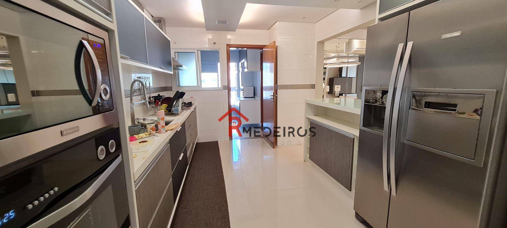 Apartamento à venda com 3 quartos, 188m² - Foto 14