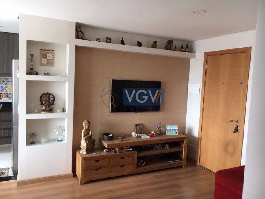 Apartamento à venda com 2 quartos, 62m² - Foto 4