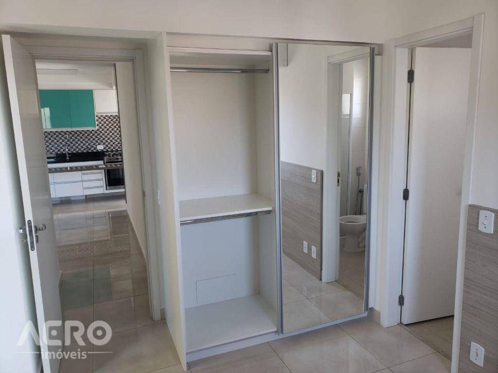 Apartamento para alugar com 2 quartos, 70m² - Foto 15