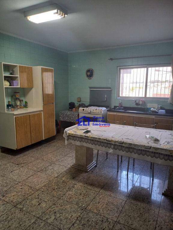 Sobrado à venda com 3 quartos, 336m² - Foto 28