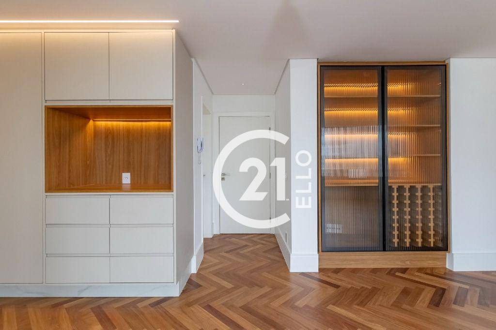 Apartamento à venda com 3 quartos, 289m² - Foto 8