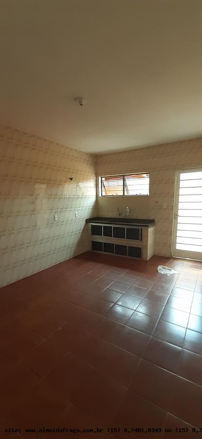 Casa para alugar com 4 quartos, 150m² - Foto 17