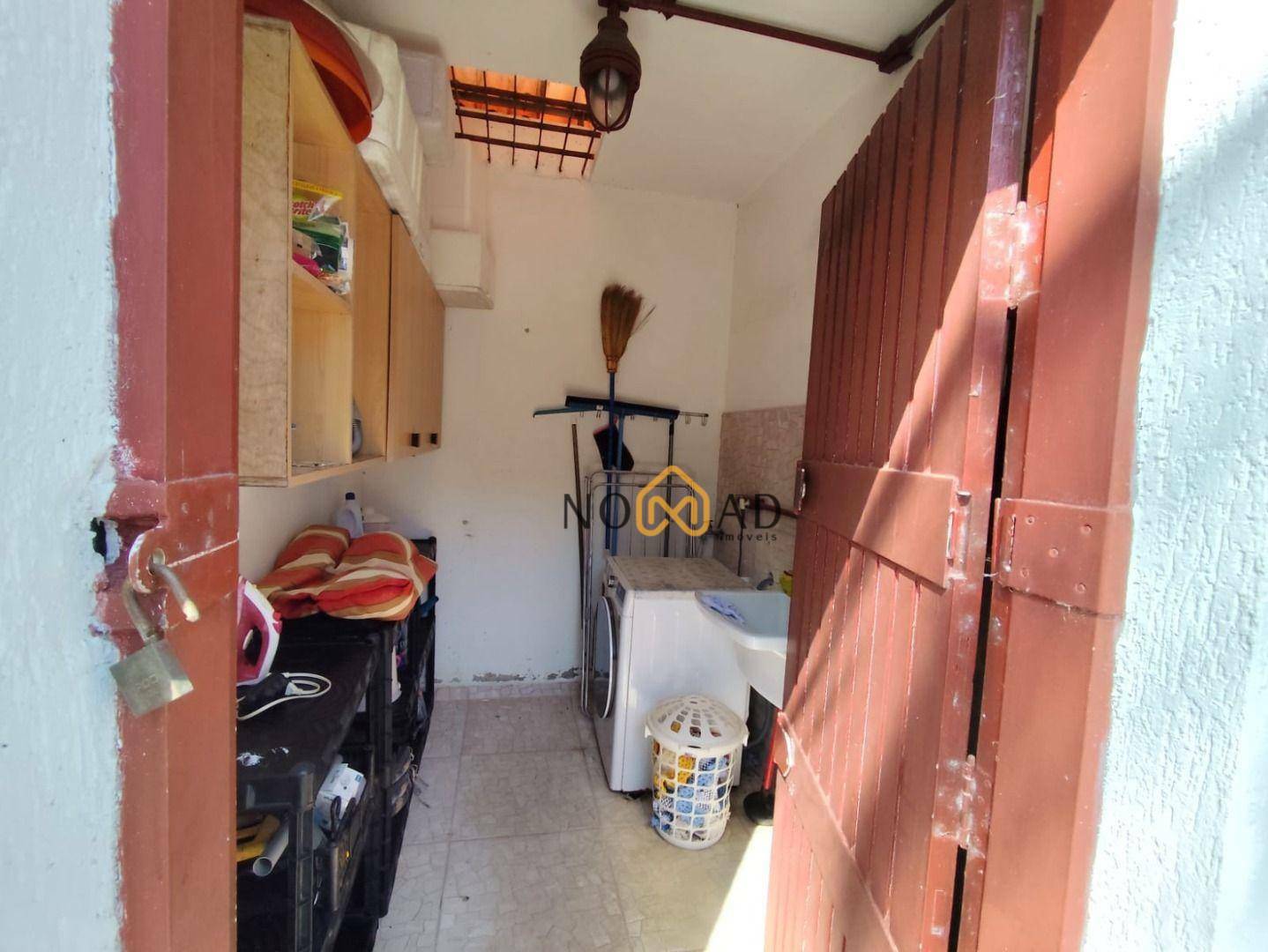 Casa de Condomínio à venda com 5 quartos, 240m² - Foto 58