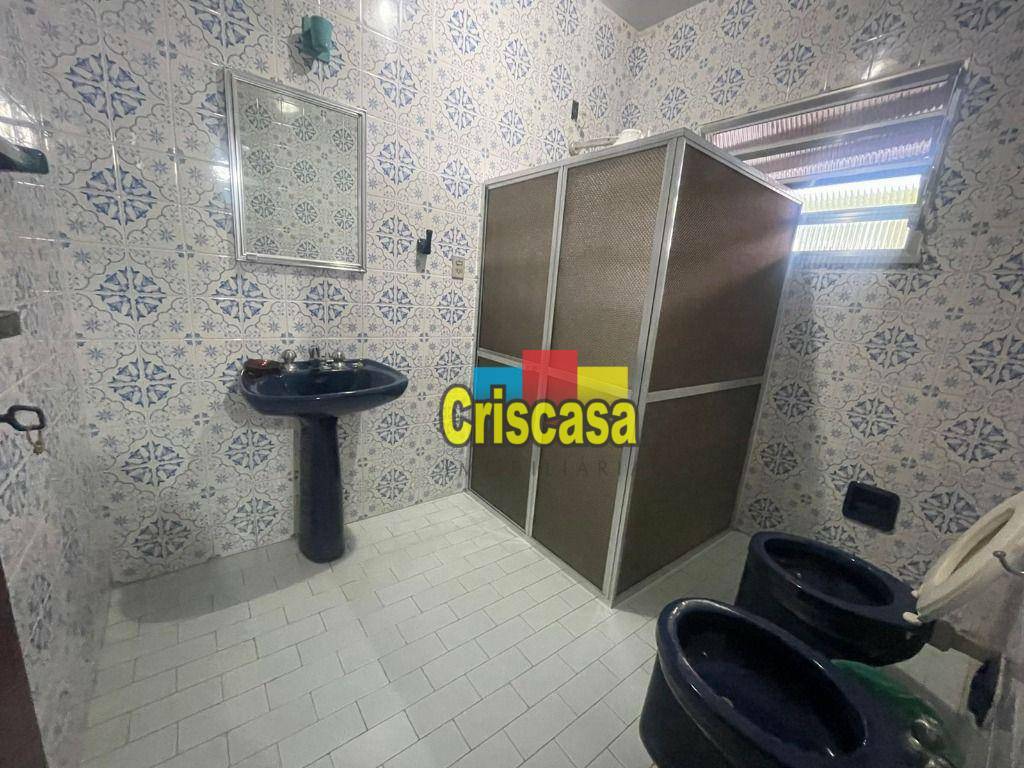 Casa à venda com 7 quartos, 256m² - Foto 13