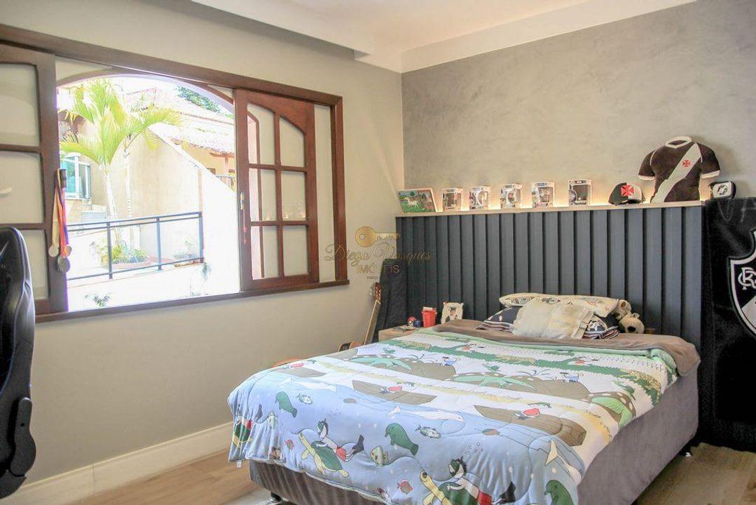 Casa à venda com 3 quartos, 300m² - Foto 20