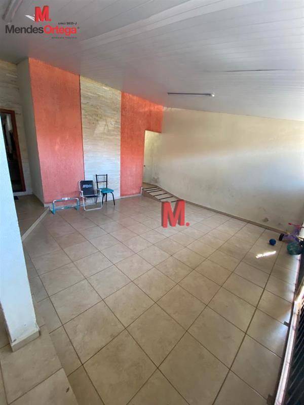 Casa à venda com 3 quartos, 145m² - Foto 3