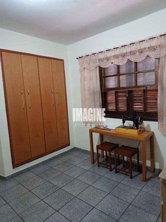 Sobrado à venda com 3 quartos, 100m² - Foto 14