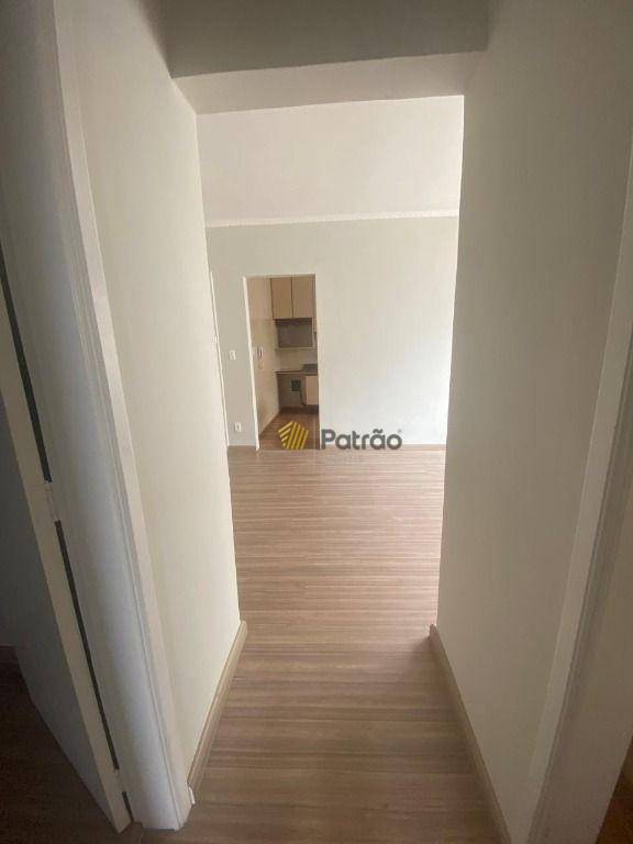 Apartamento à venda com 2 quartos, 65m² - Foto 11