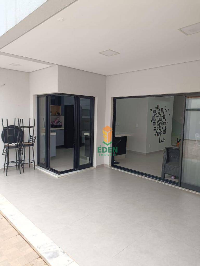 Casa de Condomínio à venda com 3 quartos, 211m² - Foto 20