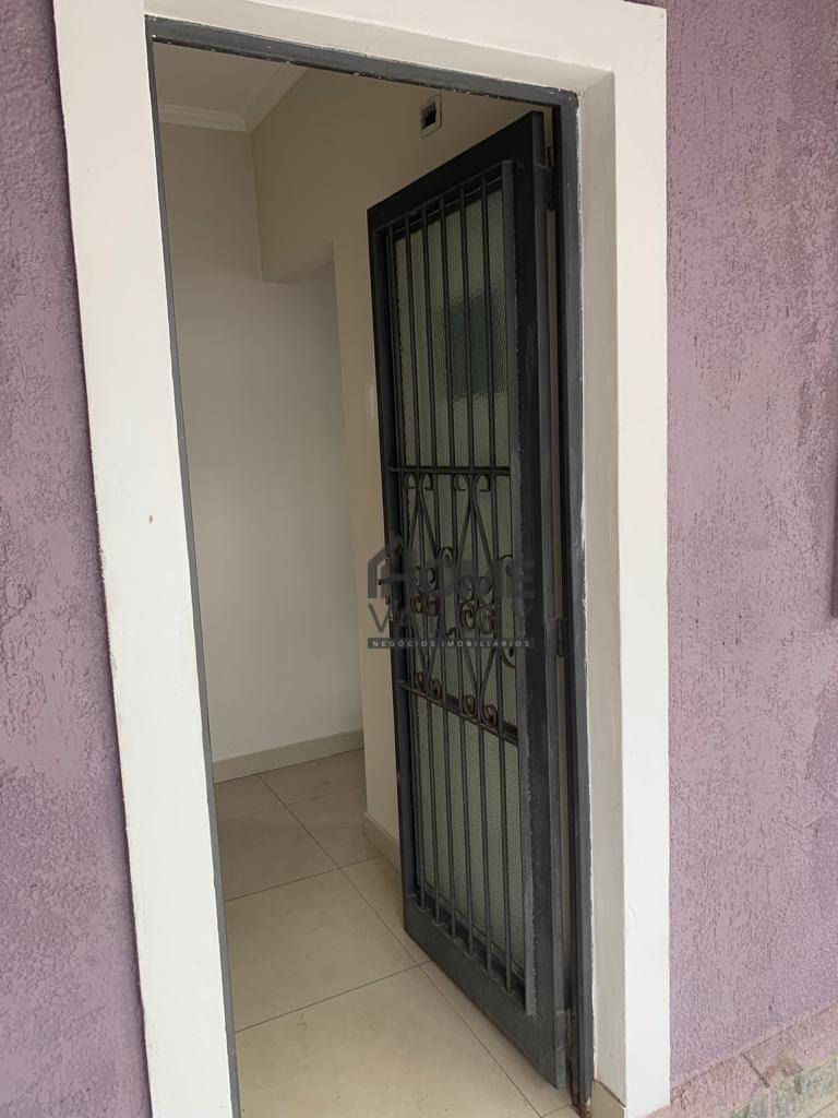 Casa à venda com 4 quartos, 190m² - Foto 17