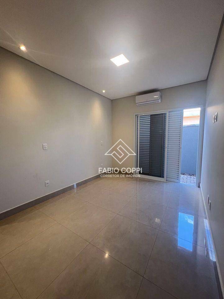 Casa de Condomínio à venda com 3 quartos, 240m² - Foto 16