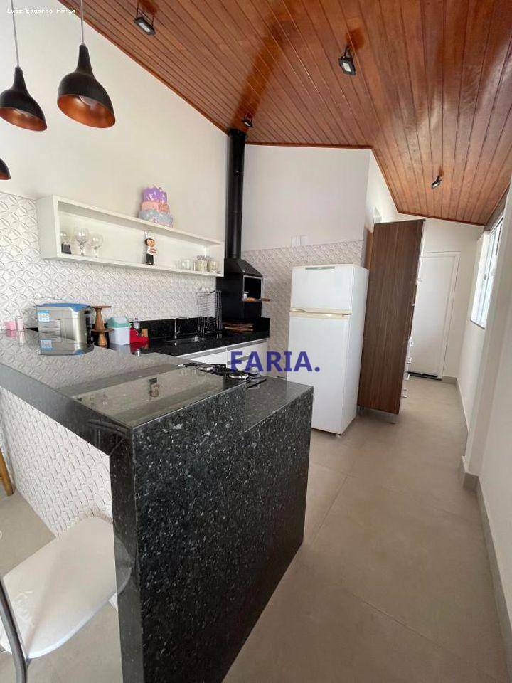 Casa à venda com 3 quartos, 200m² - Foto 22