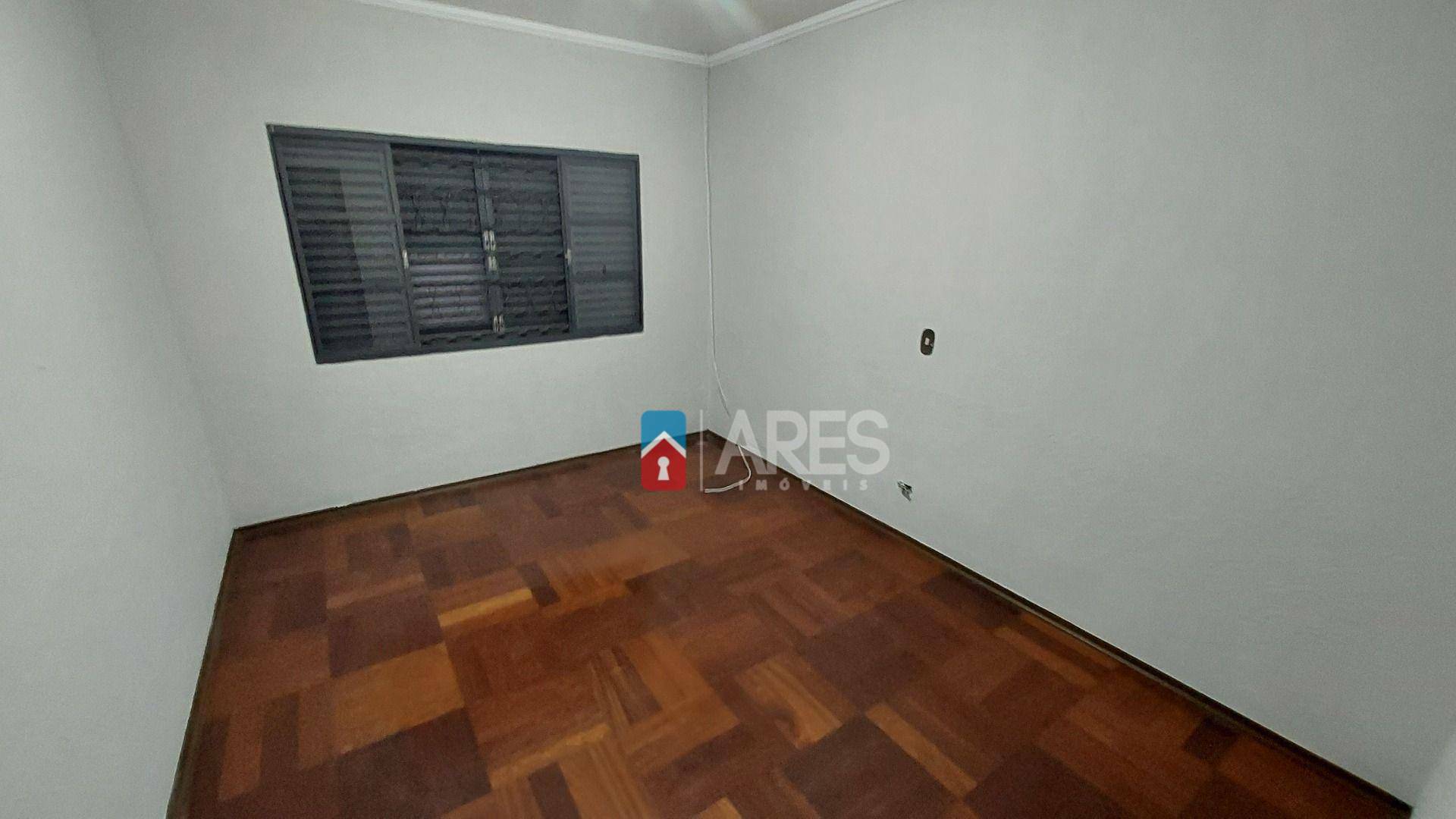 Casa à venda com 3 quartos, 188m² - Foto 8