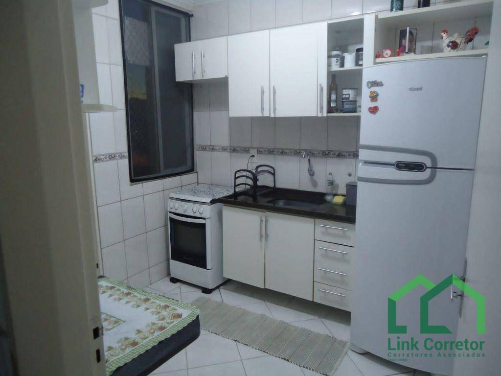 Apartamento à venda com 2 quartos, 50m² - Foto 15