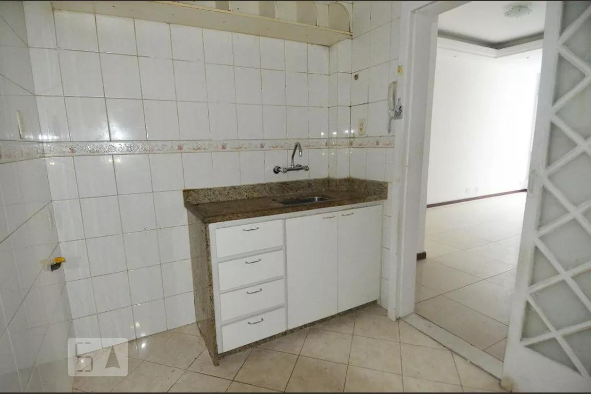 Apartamento à venda com 2 quartos, 65m² - Foto 21