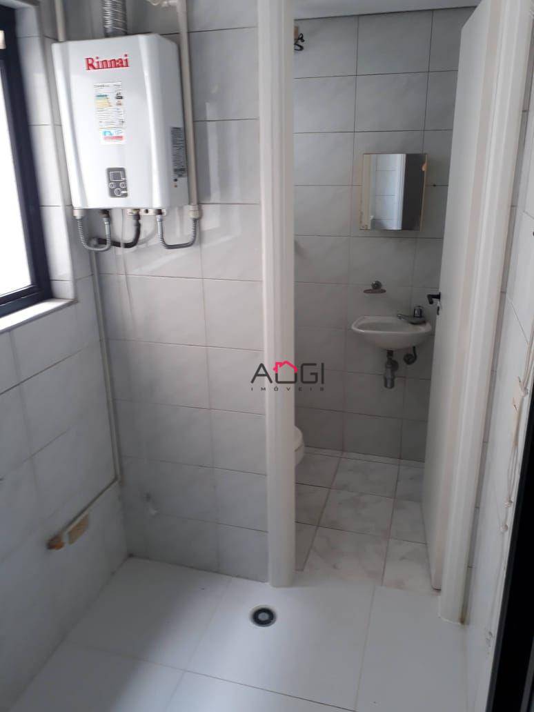 Apartamento para alugar com 2 quartos, 90m² - Foto 15