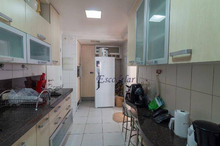 Apartamento à venda com 3 quartos, 228m² - Foto 20