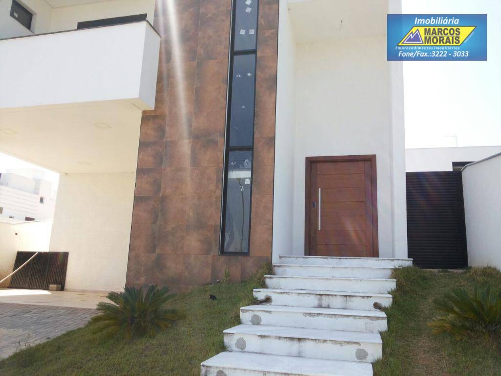 Casa de Condomínio à venda com 5 quartos, 400m² - Foto 2