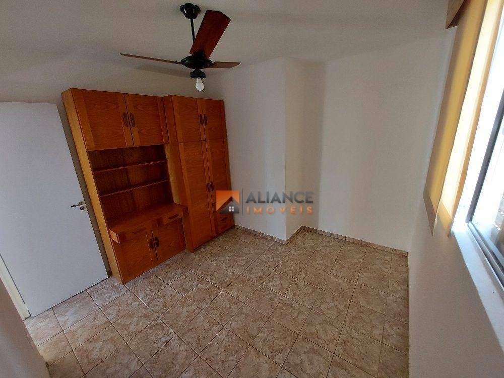 Apartamento à venda com 2 quartos, 58m² - Foto 4