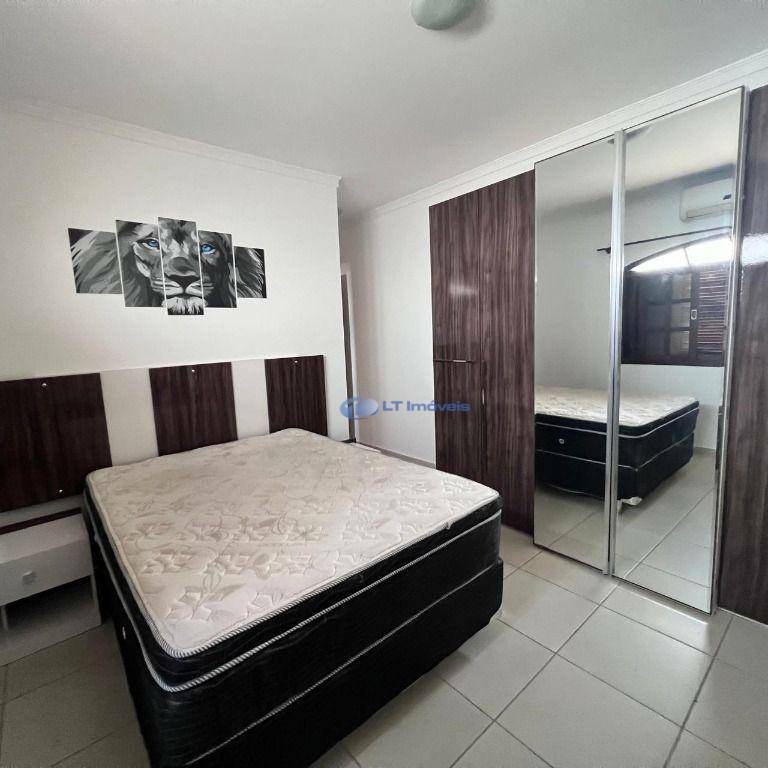 Casa para alugar com 2 quartos, 147m² - Foto 4